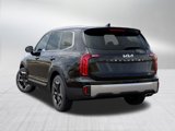 New 2025 Kia Telluride S image 4