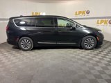 Used 2023 Chrysler Pacifica Limited image 2