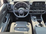 New 2025 Nissan Pathfinder SL image 5