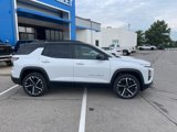 New 2026 Chevrolet Equinox RS w/ Convenience Package III image 2