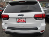 Used 2018 Jeep Grand Cherokee Laredo image 4