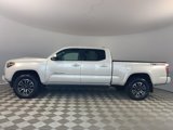 Used 2022 Toyota Tacoma TRD Sport image 4