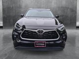 Used 2023 Toyota Highlander XLE image 2