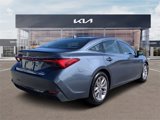Used 2019 Toyota Avalon Limited image 3