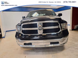 Used 2019 RAM 1500 Classic SLT image 2