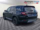 New 2025 Honda Pilot EX-L image 5