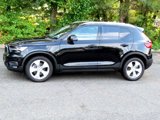 Used 2021 Volvo XC40 T5 Momentum image 2