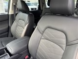 New 2025 Nissan Pathfinder Platinum image 6