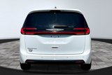 Used 2023 Chrysler Pacifica Touring-L image 4