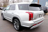 Used 2024 Hyundai Palisade Limited image 3