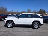 New 2025 Jeep Grand Cherokee Laredo image 3