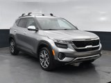 Used 2023 Kia Seltos SX w/ SX Sunroof Package image 2