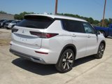 New 2025 Mitsubishi Outlander SEL image 3