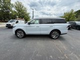 New 2025 Lincoln Navigator Reserve image 3