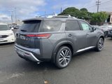 New 2025 Nissan Pathfinder Platinum image 3