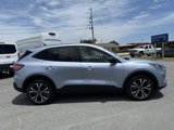 Used 2022 Ford Escape SE w/ SE Sport Appearance Package image 2