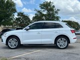 Used 2018 Audi Q5 2.0T Premium Plus w/ Premium Plus Package image 3