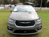 Used 2022 Chrysler Pacifica Touring-L image 3