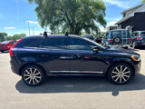 Used 2017 Volvo XC60 T6 Inscription w/ Climate Package image 4