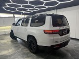 Used 2023 Jeep Grand Wagoneer Series III image 3