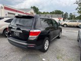 Used 2012 Toyota Highlander SE w/ Tech Pkg image 6