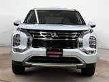 New 2025 Mitsubishi Outlander SE image 2