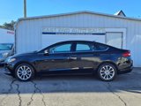 Used 2017 Ford Fusion SE w/ Fusion SE Technology Package image 2