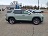 Used 2025 Chevrolet Equinox LT w/ Convenience Package II image 2