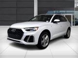 Used 2024 Audi Q5 e Prestige w/ Prestige Package image 3