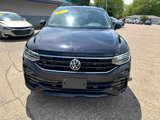 Used 2022 Volkswagen Tiguan SE R-Line image 2