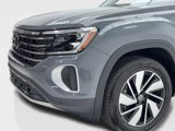 Used 2025 Volkswagen Atlas SE image 6
