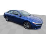 Used 2024 Hyundai Elantra SEL image 2