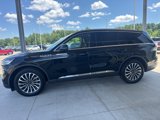 Used 2023 Lincoln Aviator AWD w/ Premium Package image 3