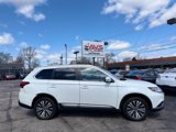 Used 2020 Mitsubishi Outlander SEL image 2