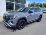 New 2025 Volkswagen Atlas Peak Edition SE image 3