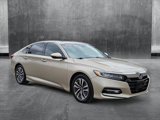 Used 2019 Honda Accord Touring image 3