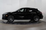 Certified 2024 Porsche Macan image 2