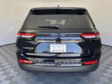 New 2025 Jeep Grand Cherokee Altitude image 4