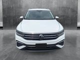 Used 2024 Volkswagen Tiguan SE image 2
