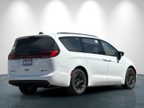 New 2025 Chrysler Pacifica Premium image 4
