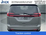New 2025 Chrysler Pacifica Select image 4