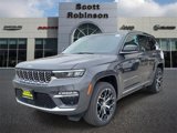 New 2025 Jeep Grand Cherokee Summit image 2