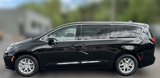 New 2025 Chrysler Pacifica Select image 3