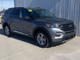 Used 2024 Ford Explorer XLT w/ Equipment Group 202A image 3