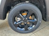 New 2025 Jeep Grand Cherokee Altitude image 5