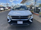 Used 2024 Volkswagen Taos SEL image 2