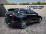Used 2022 Cadillac XT6 Premium Luxury image 3