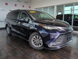 Used 2023 Toyota Sienna XLE image 2