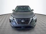 Used 2025 Nissan Rogue SV image 2
