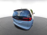 Used 2024 Chrysler Pacifica Touring-L image 3